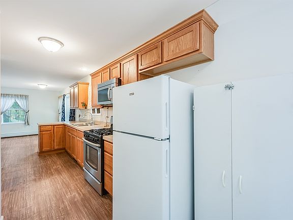 4th image of 213 Glen Echo Blvd