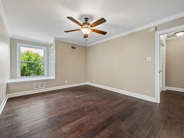2500 Steck Ave #18 — Photo 19
