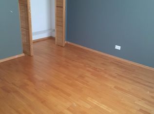 501 McHenry Rd APT 2B, Wheeling, IL 60090