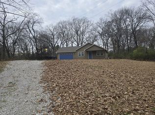 220 Stagg Rd, Oakland, TN 38060