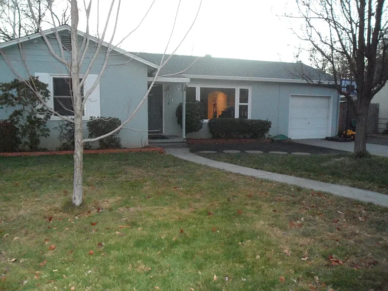 809 Neal Dow Ave — Photo 3