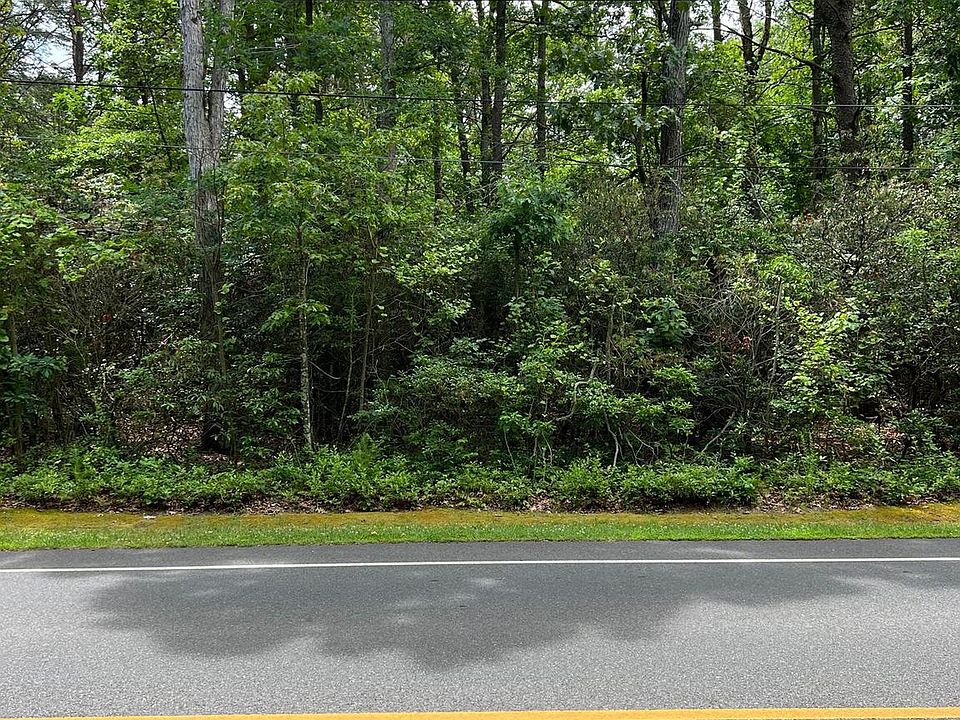 2nd image of 810 Lummistown Rd