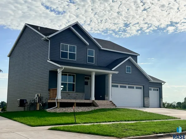2113 E Alexa St, Brandon, SD 57005
