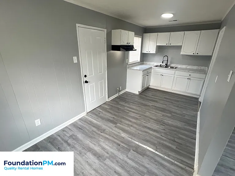 765 Marywood St — Photo 4