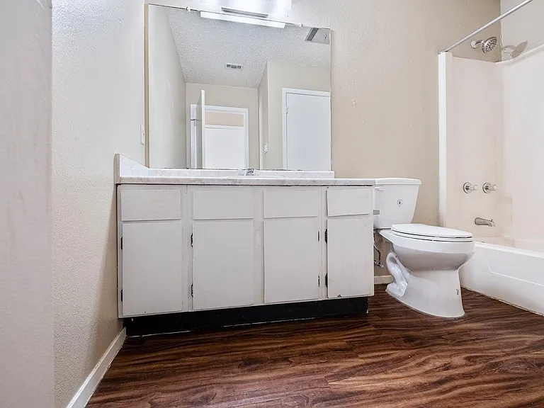301 Craddock Ave #C — Photo 10
