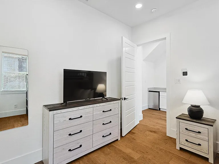 1805 Browder St #102 — Photo 21