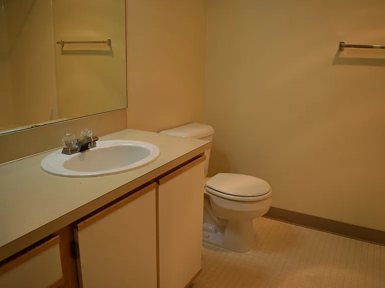 Grayson Apartments — Photo 9