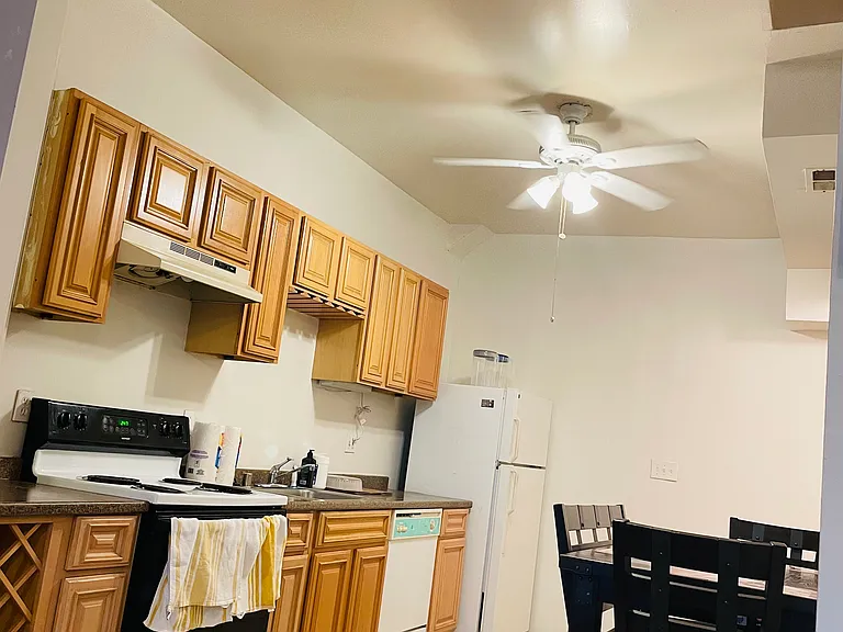 1721 Guilford Ave #3 — Photo 4