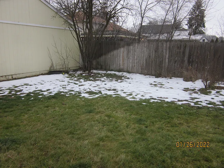 609 N Oak St #A — Photo 3