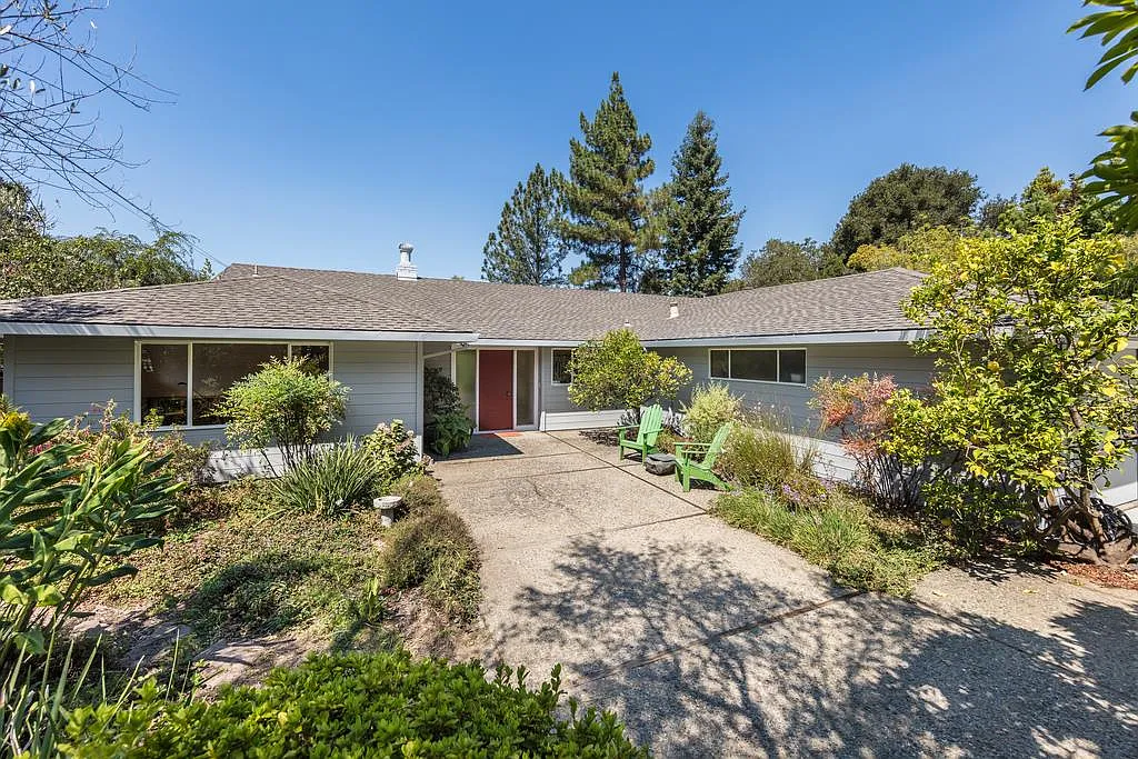 130 Gabarda Way photo 1