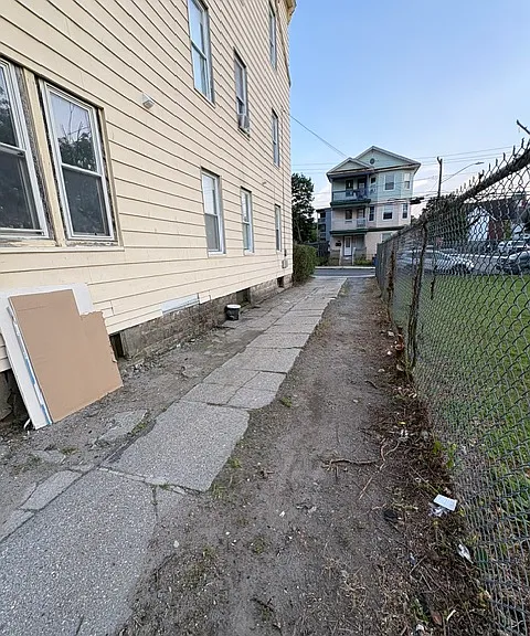 105 Division St #1 — Photo 4