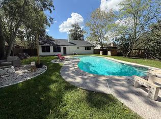 16323 David Glen Dr, Friendswood, TX 77546