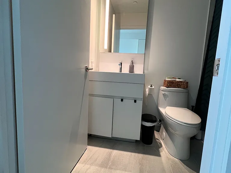 39 Mary St #1703 — Photo 19