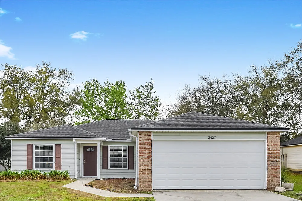 3 bed, 2.0 bath, 1460 sqft, $1,900 — Photo 1