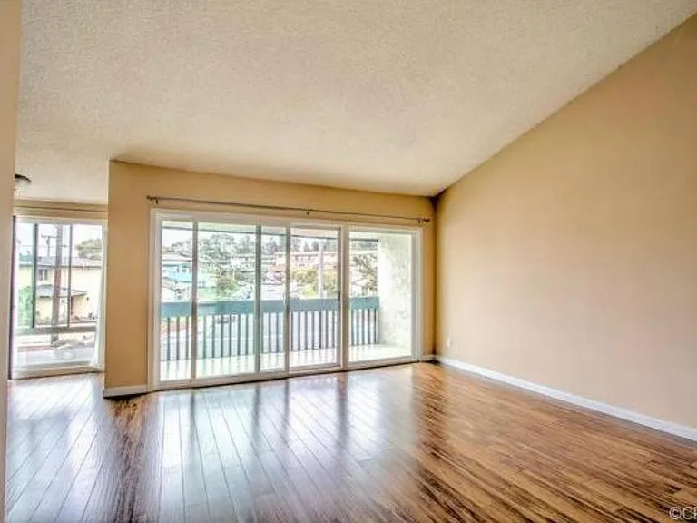 649 S Prospect Ave #205 — Photo 2