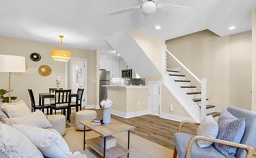 39 Radcliffe St #C Photo 1
