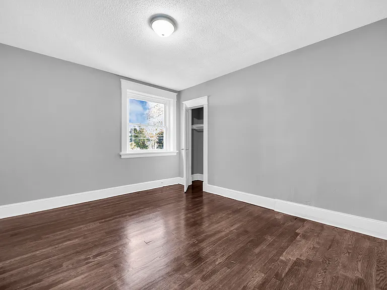 2419 Barton Ave #5 — Photo 9