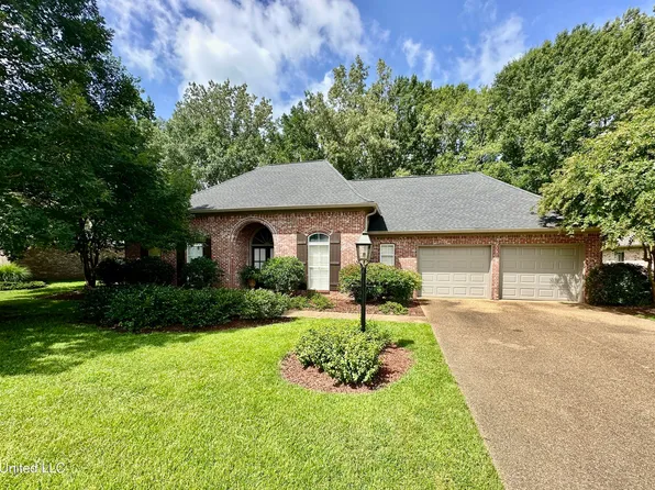 107 Thornwood Dr, Clinton, MS 39056