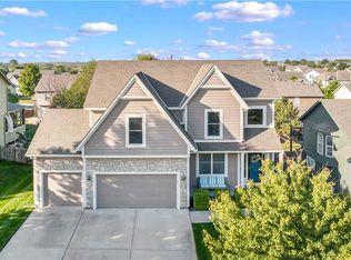 1925 W Ferrel Dr, Olathe, KS 66061