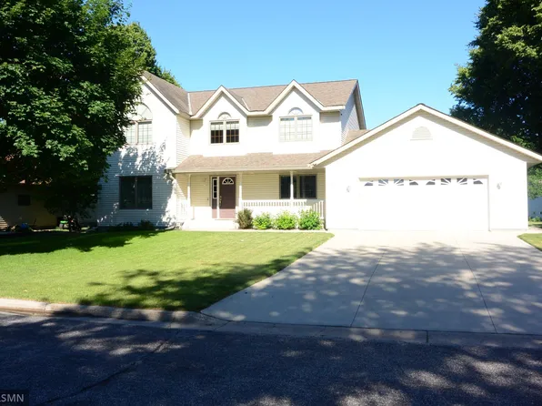 201 Douglas Dr, Glencoe, MN 55336
