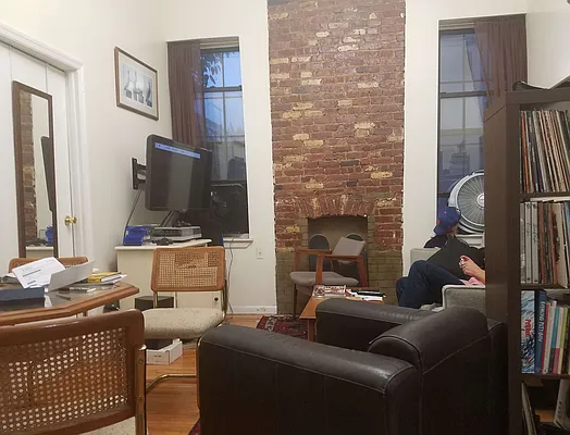 Rented by Simply Brooklyn Realty Inc | media 32