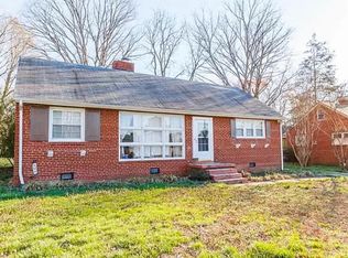8721 Holly Hill Rd, Henrico, VA 23229