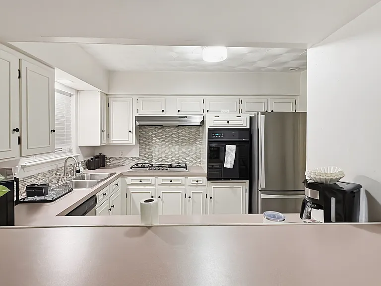 10838 Marchant Cir — Photo 8