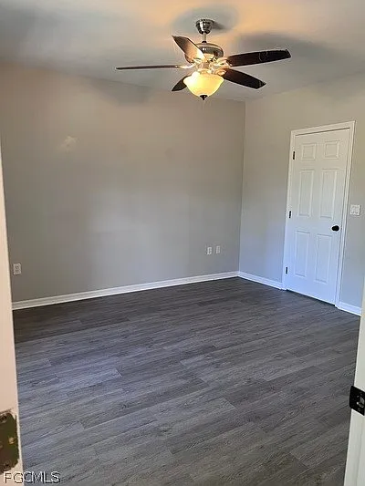 1107 Enrique St E — Photo 16