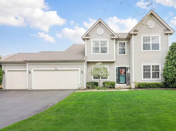 7006 Nathan Ln, Carpentersville, IL 60110