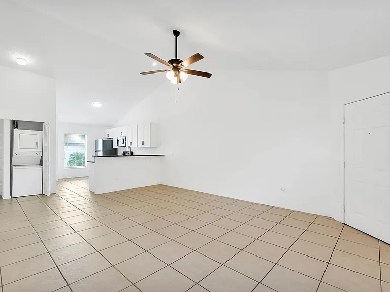 3651 N Goldenrod Rd #B203 — Photo 9