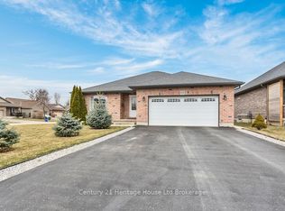 69 William St, Tillsonburg, ON N4G 1L6