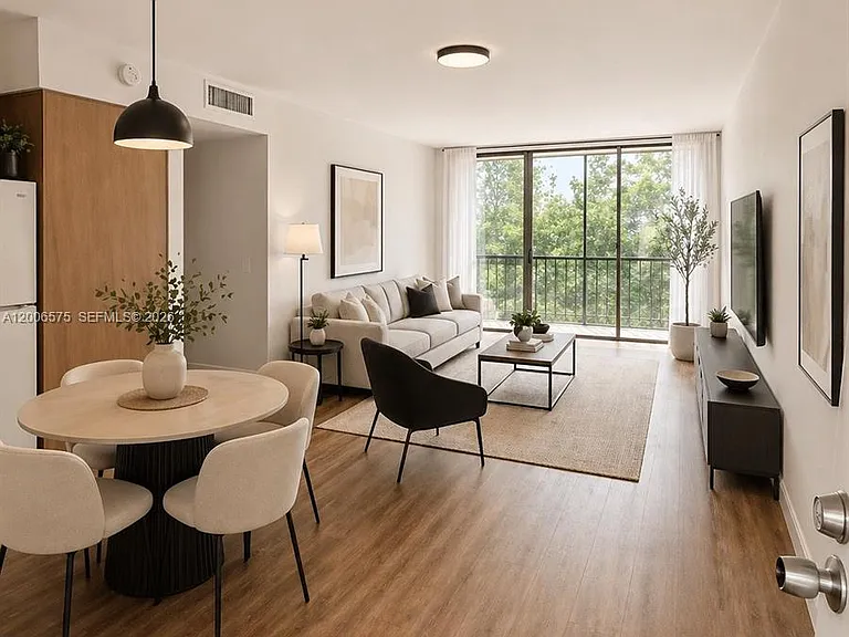 8870 Fontainebleau Blvd #409 — Photo 3