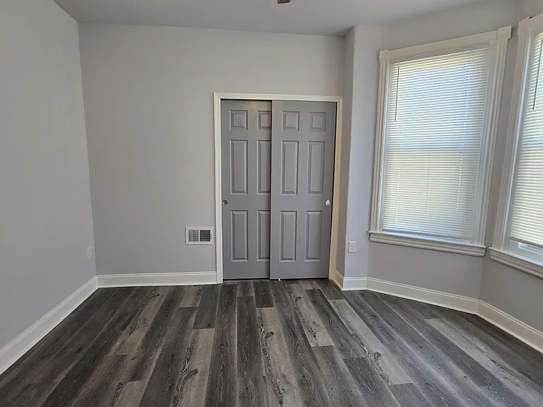 2863 N Stillman St — Photo 14
