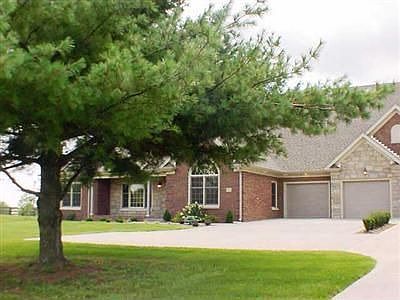 2nd image of 139 Rumsey Cir