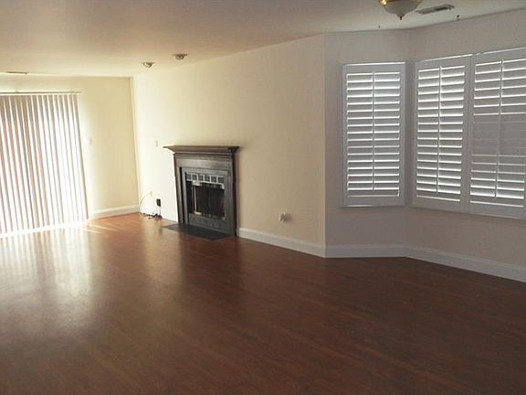 3rd image of 73 Oswestry Way #73