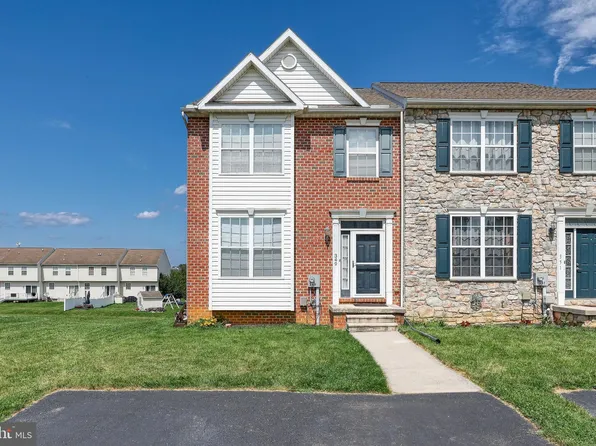 349 Mineral Dr, York, PA 17408
