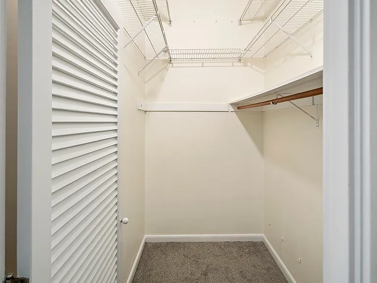 492 Beacon St #32 — Photo 14