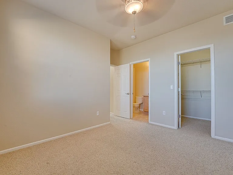 3914 Galileo Dr #B — Photo 27