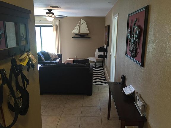 4th image of 1284 Fargo Dr