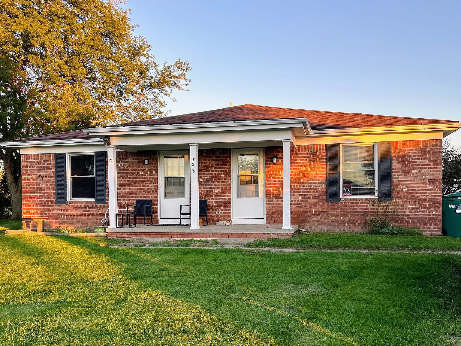 2 bed, 1000 sqft, $1,099 — Photo 1