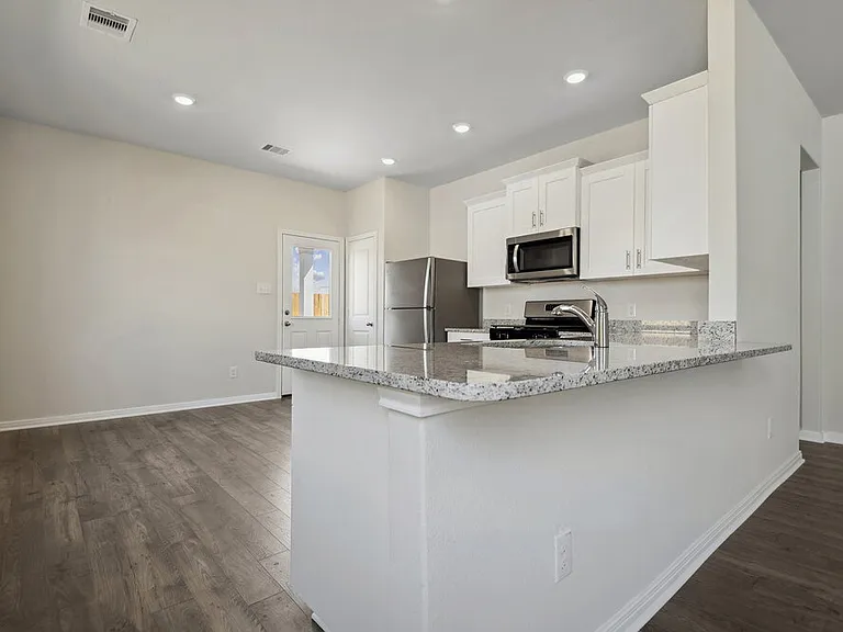 15663 Plum Brook Dr — Photo 6