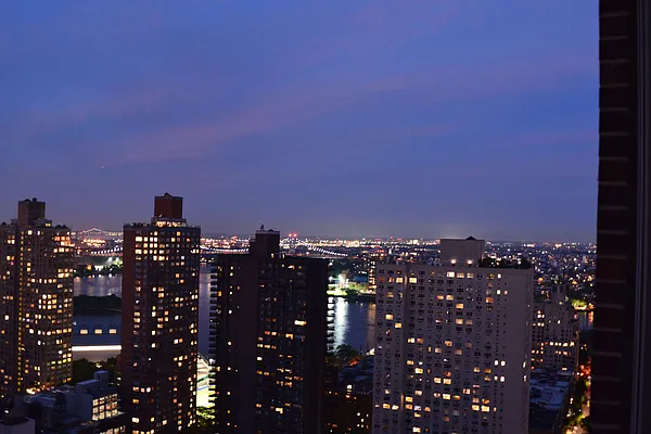 Sold by Compass | media 11