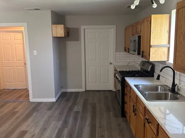8280 State Highway 78 S #2, Blue Ridge, TX 75424