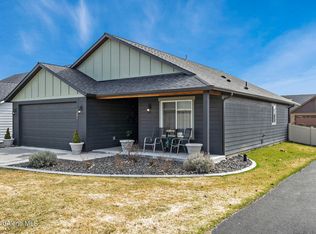 7804 W Kayak Ct, Rathdrum, ID 83858