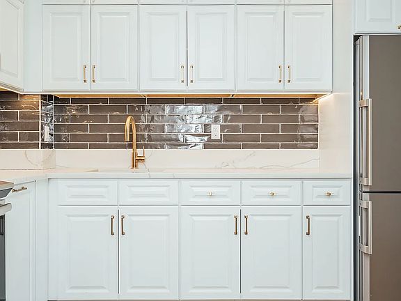 5th image of 115 Stanwix St #703