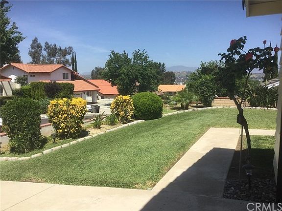 4th image of 1264 Glenclaire Dr