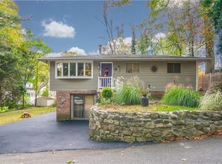 67 Becker St, Lake Peekskill, NY 10537