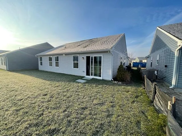 309 Windflower Dr — Photo 7
