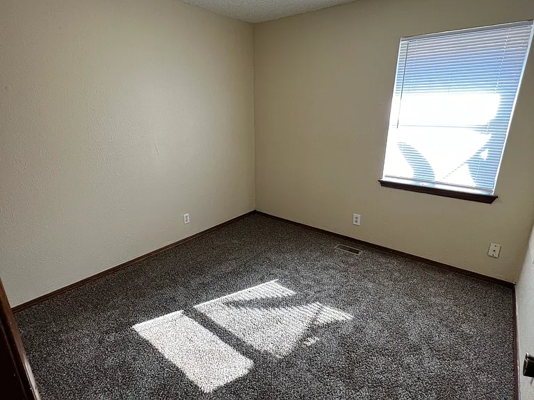 5901 Cedar Ridge Dr #5 — Photo 23