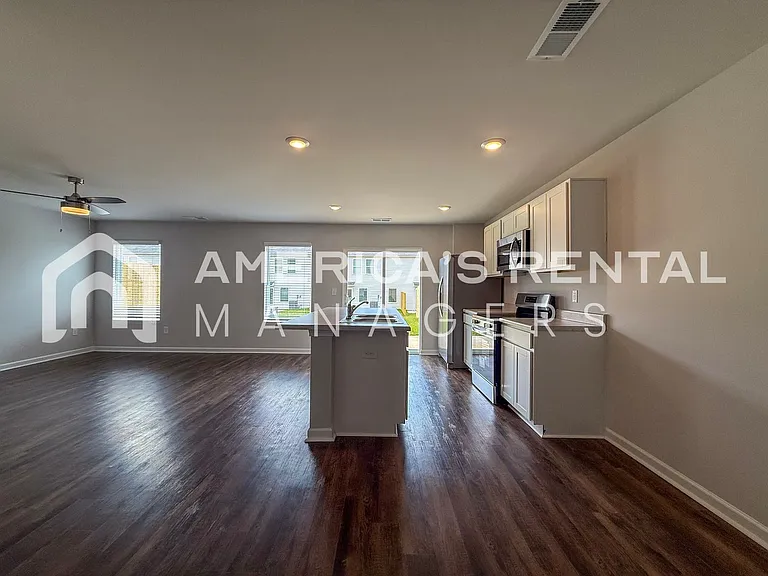 12 River Grass Dr — Photo 6